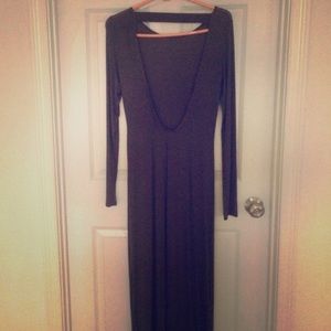 ✨STILL AVAILABLE✨ Olive Open Back Maxi Dress