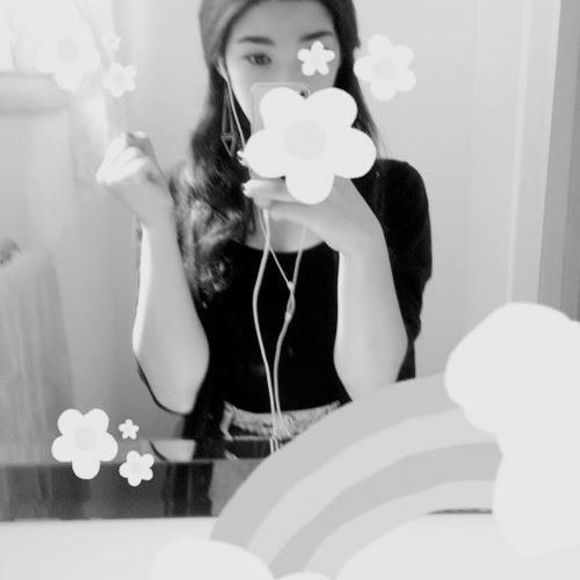 Meet your Posher, Serena - Picture 1 of 1