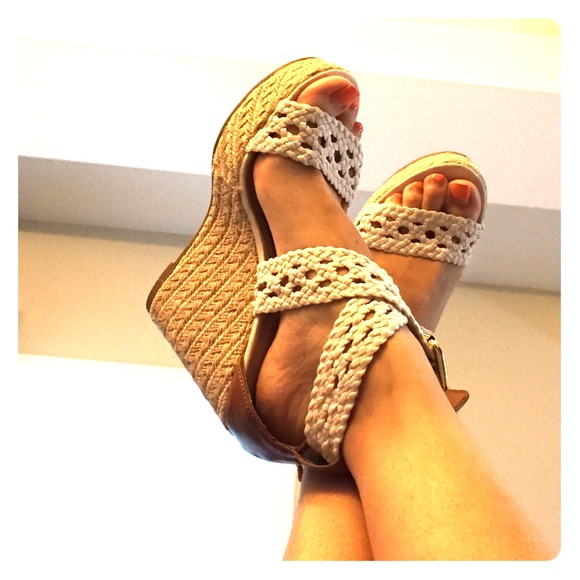 steve madden woven wedge