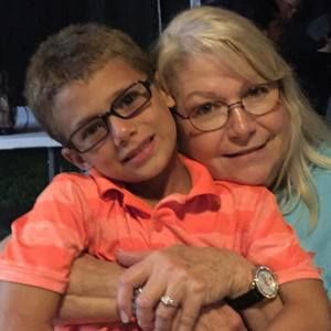 Meet your Posher, Leona