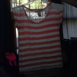 Laced sleeves and back stripped shirt