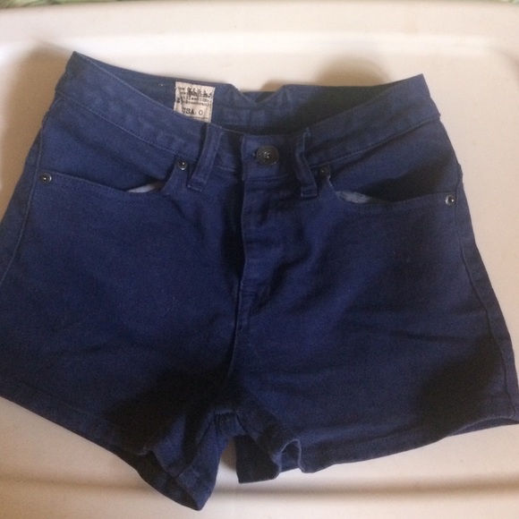 Volcom shorts