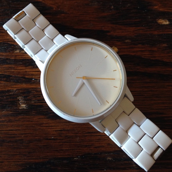 Nixon Accessories - 🎉SALE! 🎉 Nixon Kensington white and gold watch!