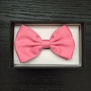 Pink bow tie