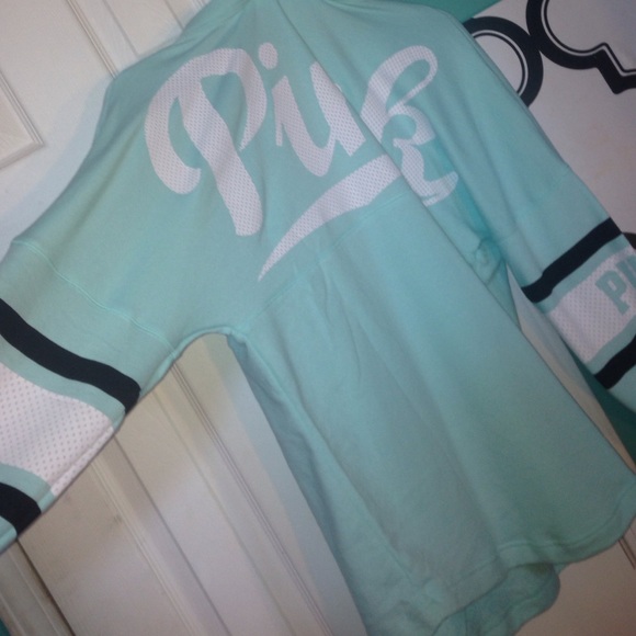 PINK shirt - Picture 2 of 4