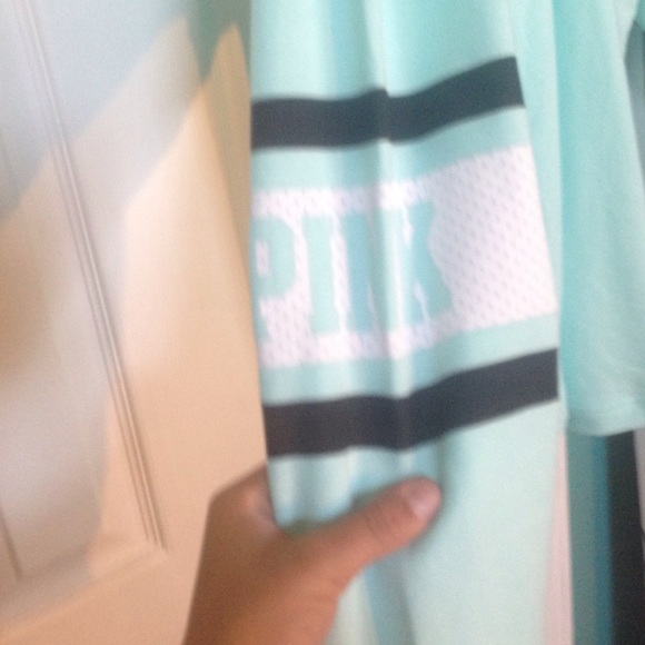 PINK shirt - Picture 3 of 4