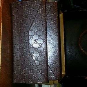 **Case/clutch/wallet  **