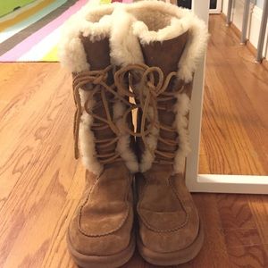 Moccasin-style Ugg Boots