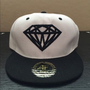 Diamond snap back