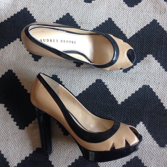 Audrey Brooke pumps