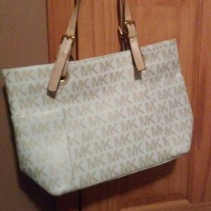 Michael Kors purse