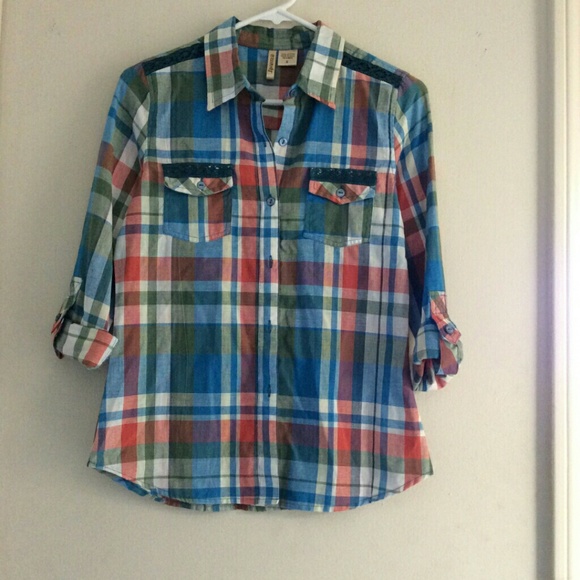 Passport Button Up Shirt
