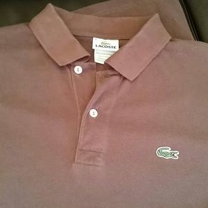 Brown short sleeve shirt
