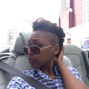 Meet your Posher, Roxy