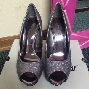 High heel shoes