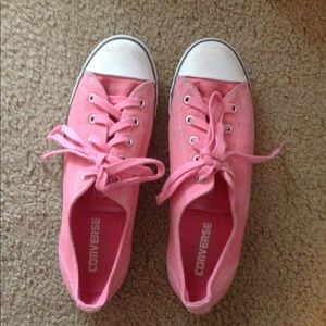 Pink converse
