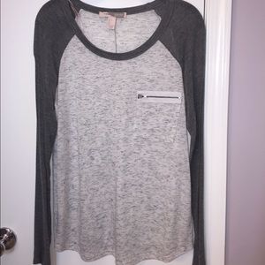 Long sleeve comfy T-shirt. Never worn.