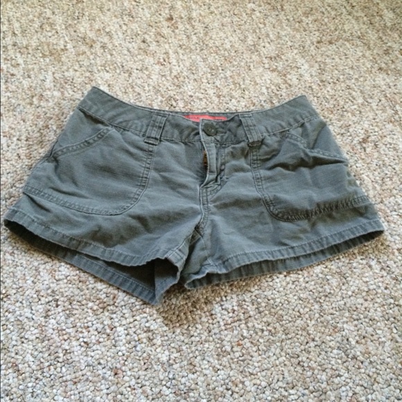 Grey / army green shorts