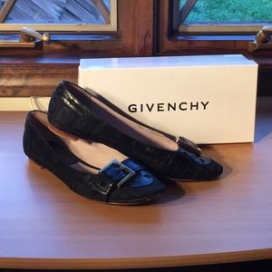 FINAL SALE - Givenchy Black Flats