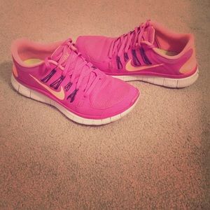 Nike Free 5.0 (size 9/10)