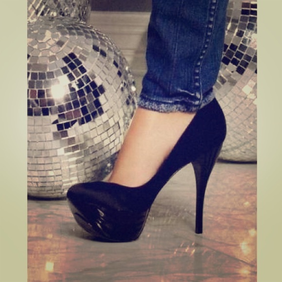 Bebe Riley Satin Pump