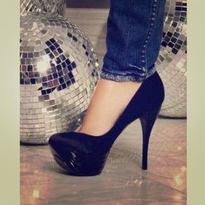 Bebe Riley Satin Pump