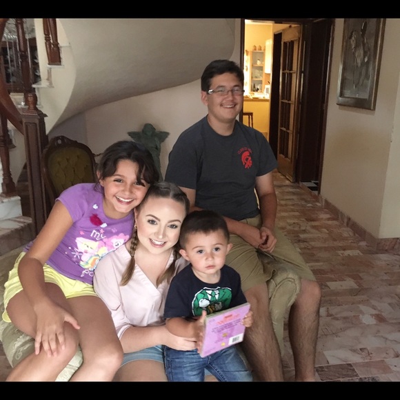 Meet your seller! - Picture 2 of 4