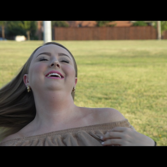 Meet your seller! - Picture 4 of 4