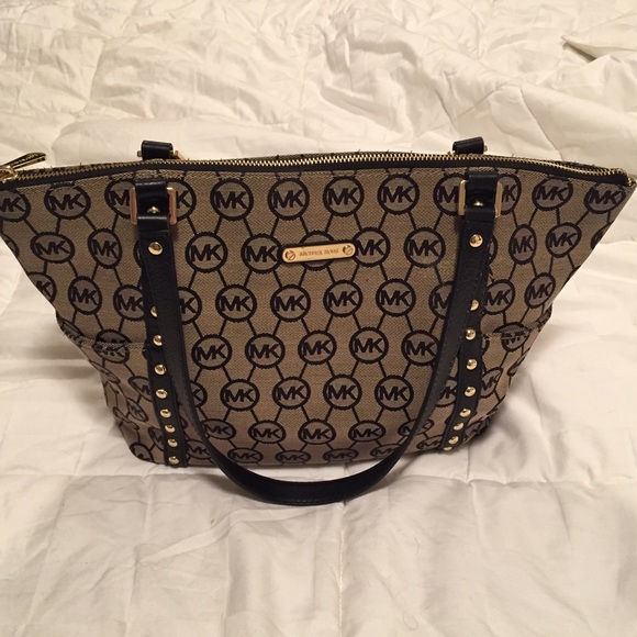 SOLD***Michael kors  purse***SOLD