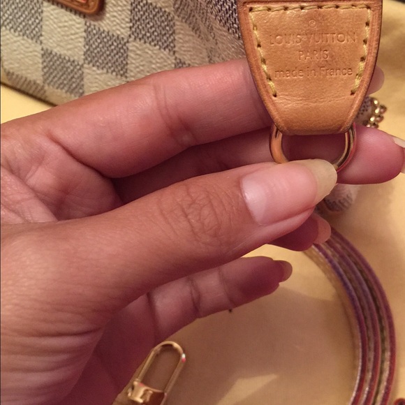 ❤️❤️SOLD❤️❤️Authentic Louis Vuitton Eva Clutch - Picture 2 of 4