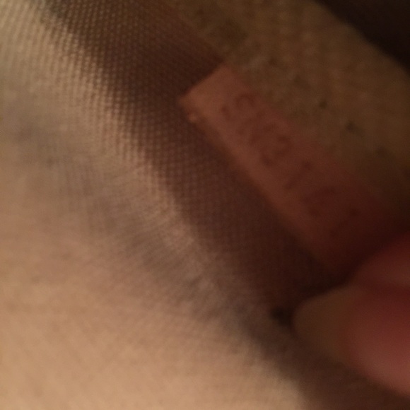 ❤️❤️SOLD❤️❤️Authentic Louis Vuitton Eva Clutch - Picture 3 of 4