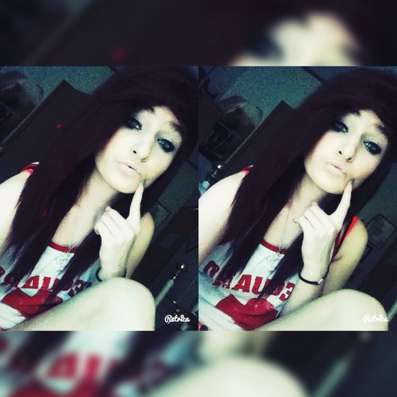 💕Hi I'm your posher Alesha💕 - Picture 2 of 4