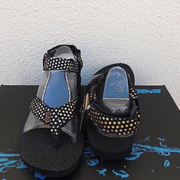 Teva gold straps