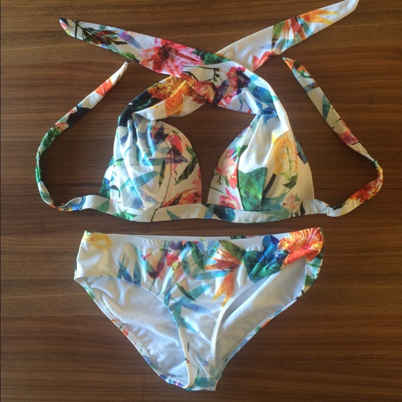 Floral Bikini - Top: L, Bottoms: M - Gently Used