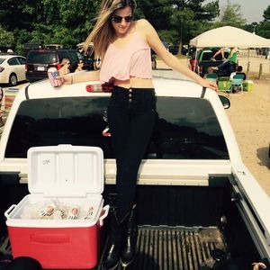 Meet your Posher, Nicole