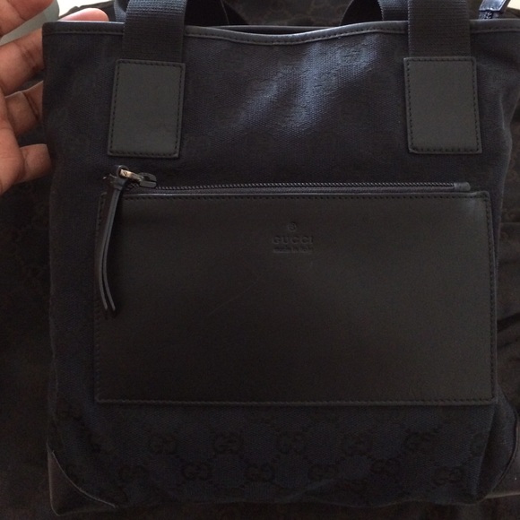 Authentic Gucci shoulder bag 💢48 hr. sale 💢