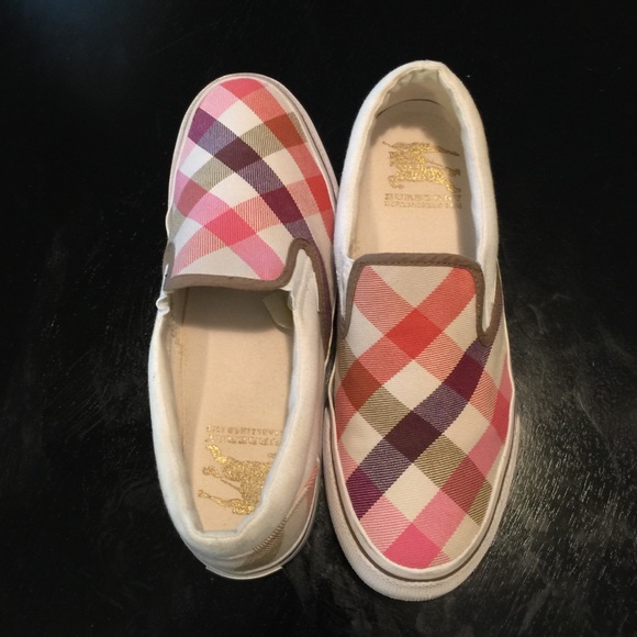 slide on tennis shoes