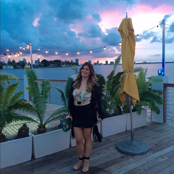 Meet Your Posher - Picture 4 of 4