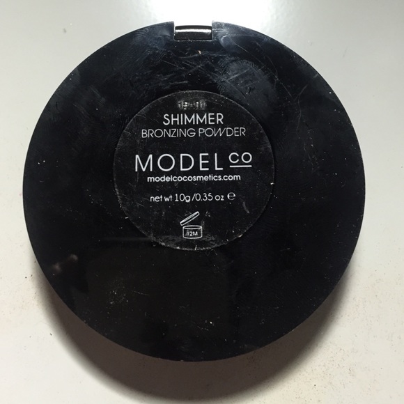 Model Co. Bronzer - Picture 2 of 2