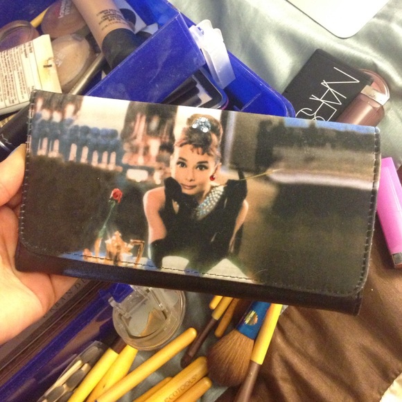CUTE AUDREY HEPBURN WALLET