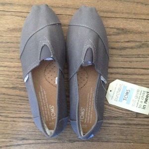 Toms shoes