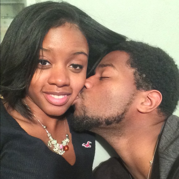 Meet your posher 🎀 - Picture 2 of 4