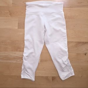 White lululemon cropped leggings