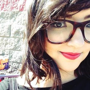 Meet your Posher, Leanne