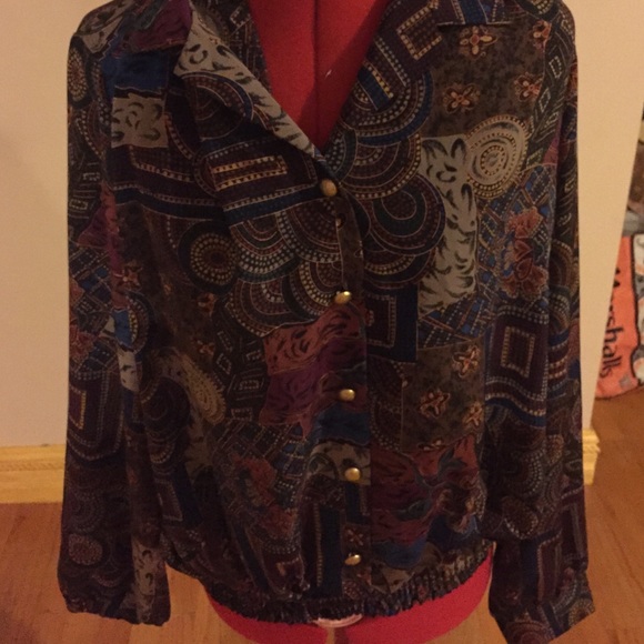 Top - Picture 2 of 2