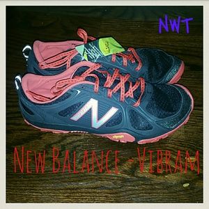 New Balance Vibram Men's 10 Womens 12