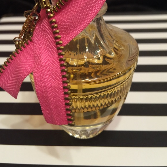 💋SOLD💋 - Picture 3 of 3