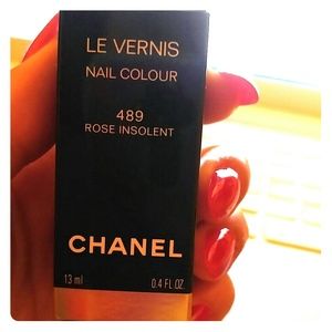 Chanel nail polish