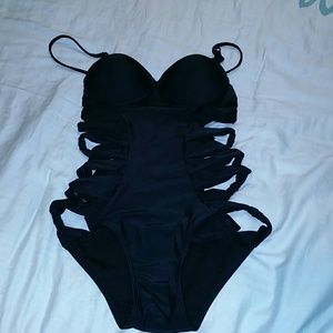 Super sexy cut out one peice