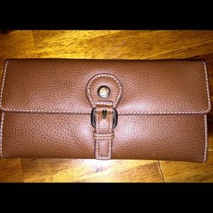Tommy Hilfiger Cognac Brown Leather checkbk wallet